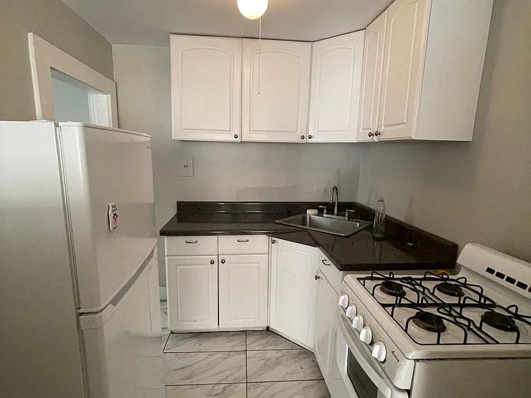 2109 Harbert Ave #6 — Photo 5