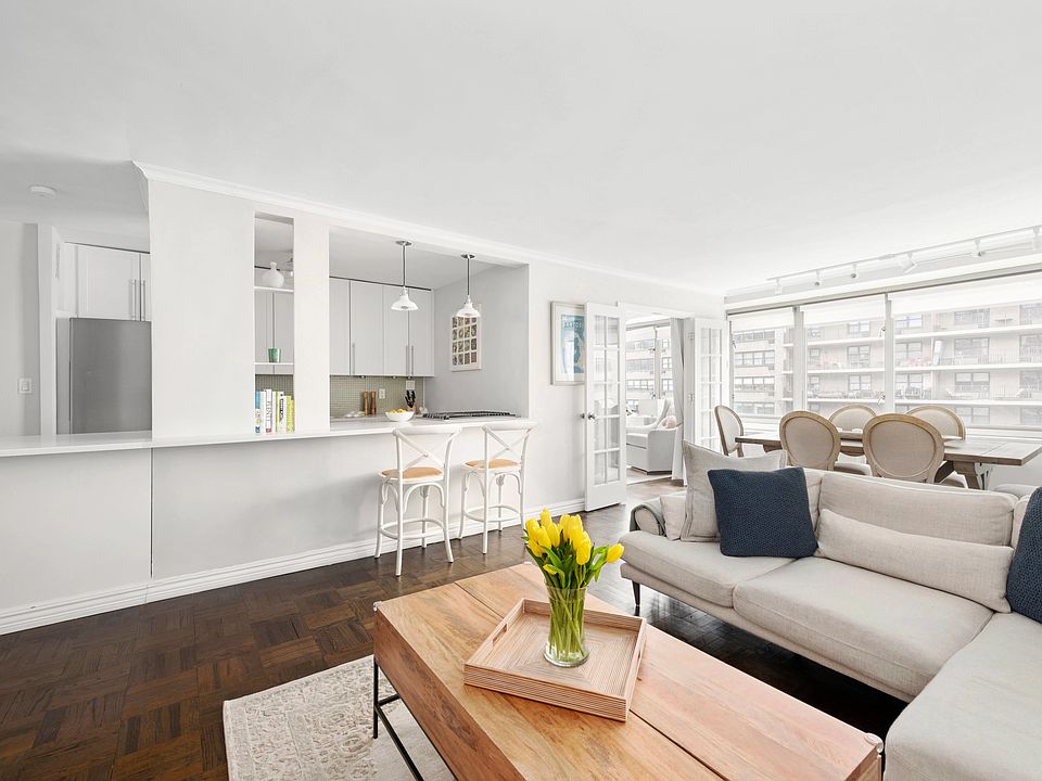 1st image of 315 W 70th St APT 15L