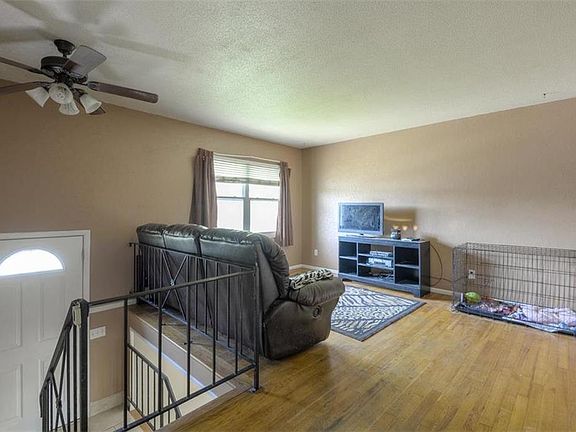 5th image of 18202 E 17th Ct
