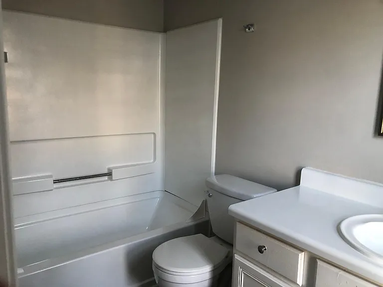 992 Vintage Pointe Dr — Photo 23