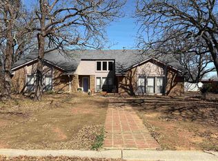 1907 Kingsbury Rd, Duncan, OK 73533