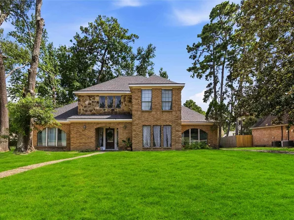 5422 Windy Lake Dr, Kingwood, TX 77345