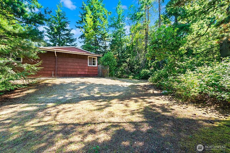 3rd image of 17552 12th Avenue NE