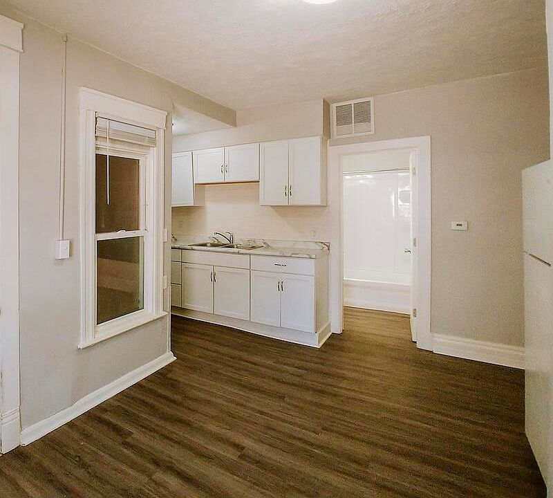 1st image of 2214 D St APT 4