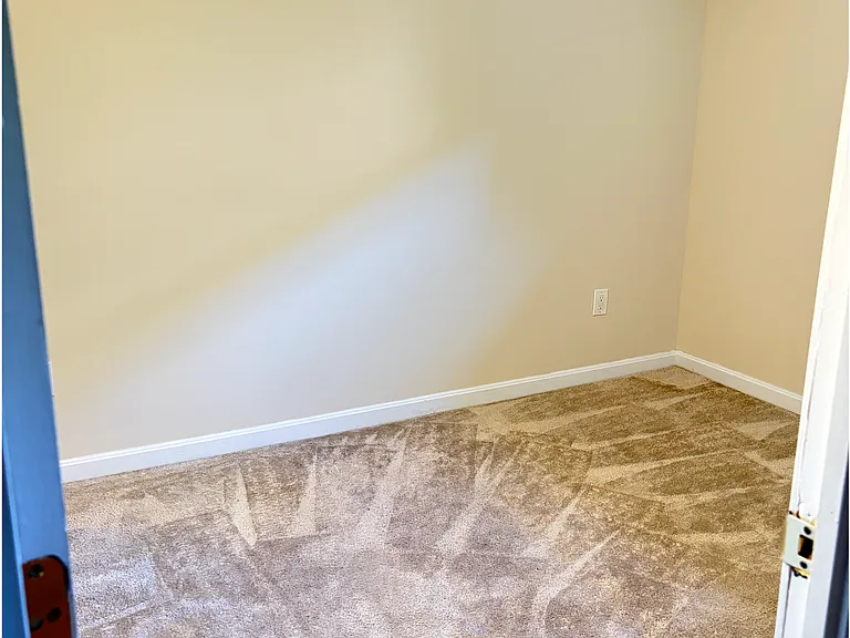 7 Oak St #5 — Photo 27