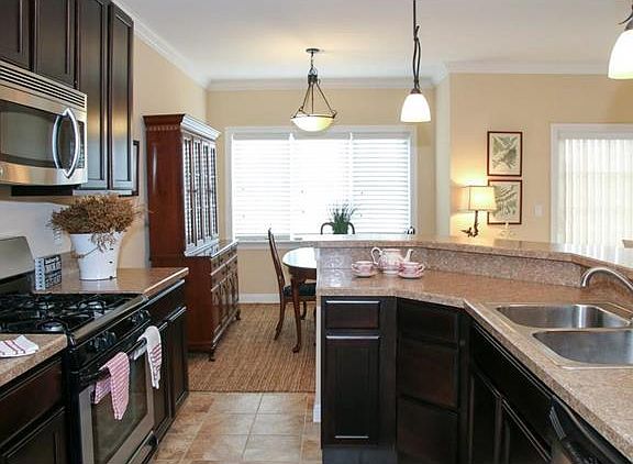 4th image of 703 Windberry Ct