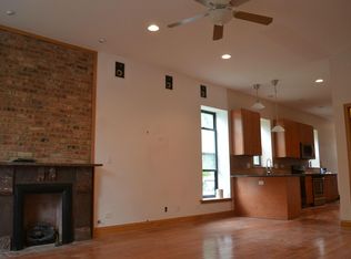 2103 W Erie St #1, Chicago, IL 60612