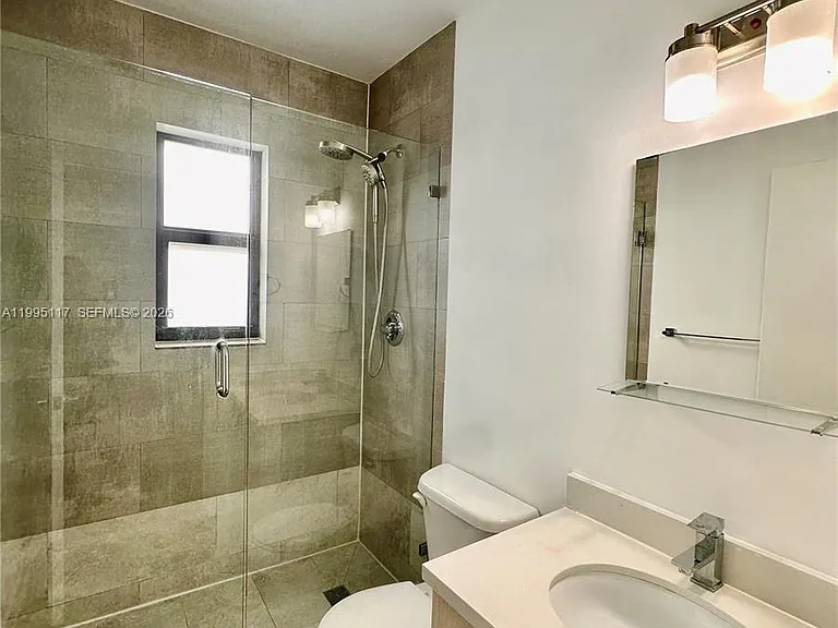 1440 SW 42nd Ave #4 — Photo 9
