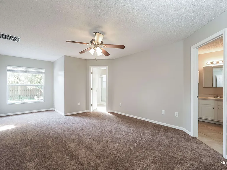 3668 SW Ballweg St — Photo 7