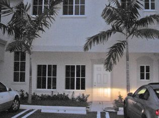 3926 SW 52nd Ave #E2, Hollywood, FL 33023