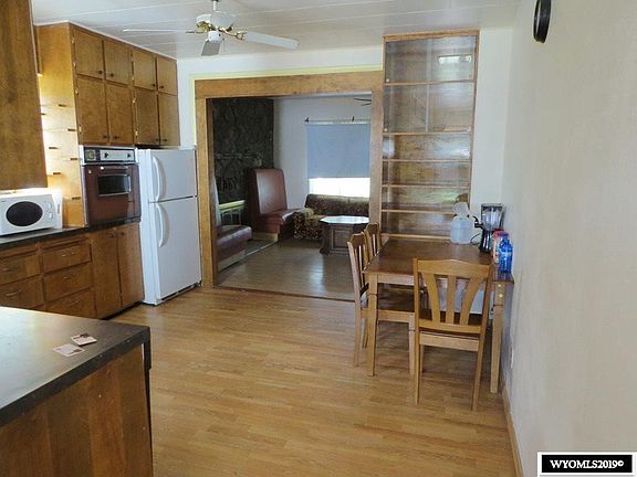 4th image of 515 E Adams Ave
