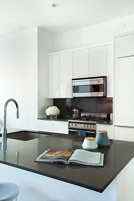 Rented by Metro Loft Management | media 17