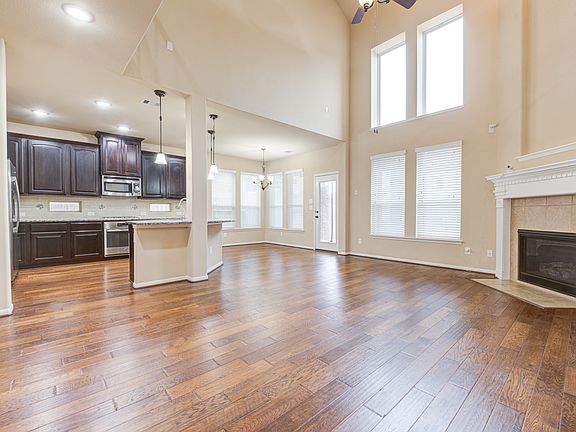 4th image of 2846 Weldons Forest Dr