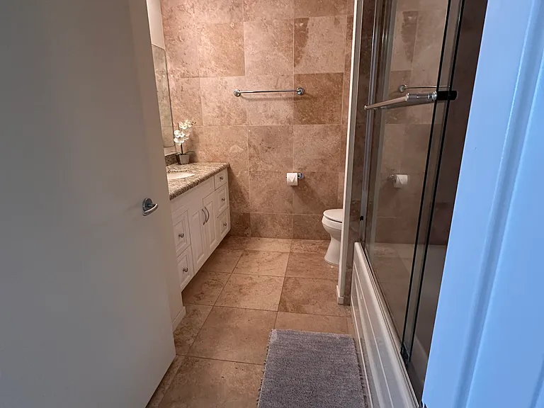 2nd Bathroom