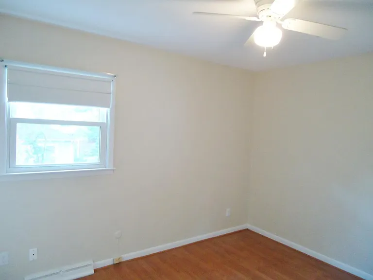 Guest bedroom 2
