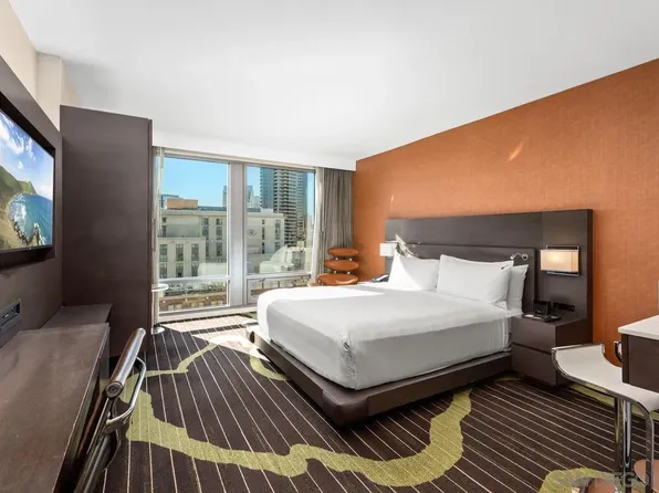 207 5th Ave #1033, San Diego, CA 92101