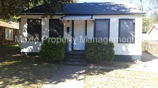 1st image of 2405 Lillian St