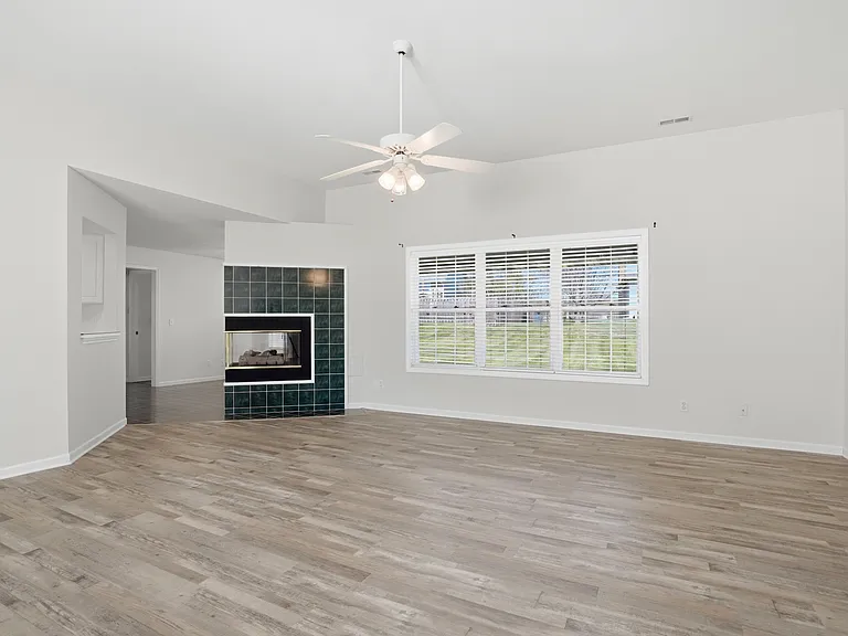 3604 Chatham Dr — Photo 24