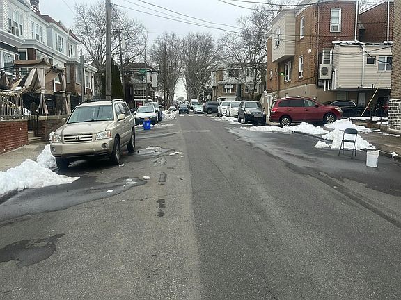 5th image of 6142 N 4th St
