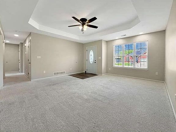 3rd image of 1718 Sunset Dr