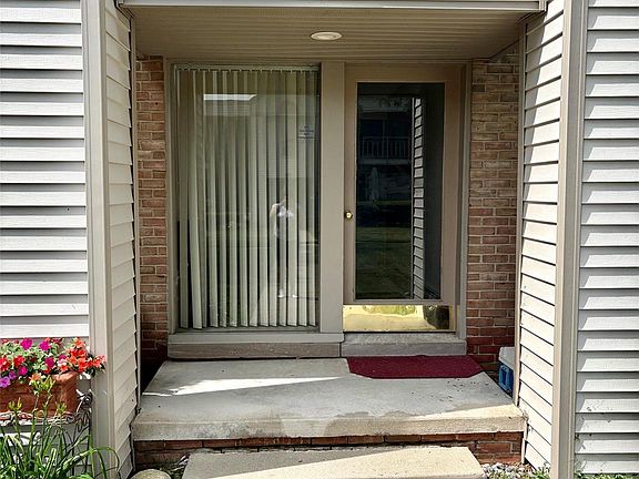 2nd image of 1669 Cass Lake Rd Unit D