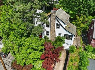 210 Rumsey Rd, Yonkers, NY 10705