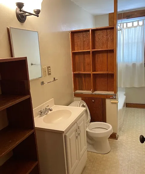 16 Ward Ave #16 — Photo 8