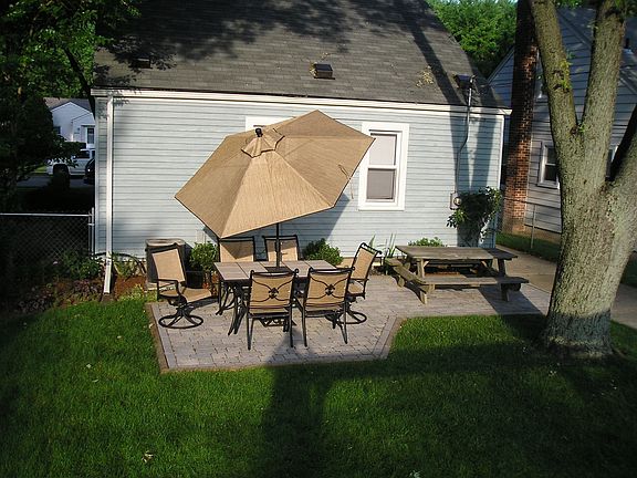 5th image of 2989 Ellwood Ave