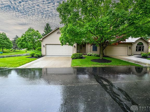 2nd image of 4826 Beechwood Ln