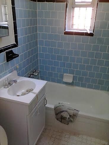2nd image of 890 Hancock St APT 2