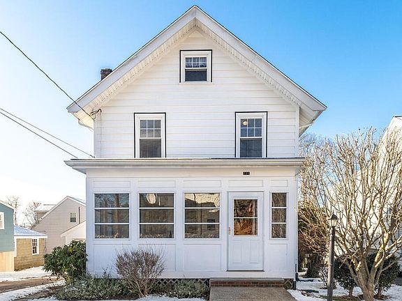 2nd image of 226 Woburn St