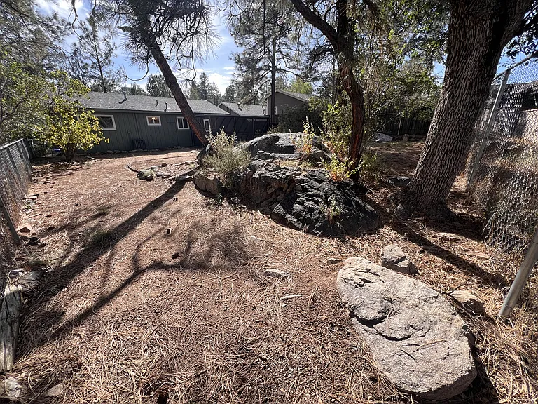 1020 Heap Ave — Photo 4