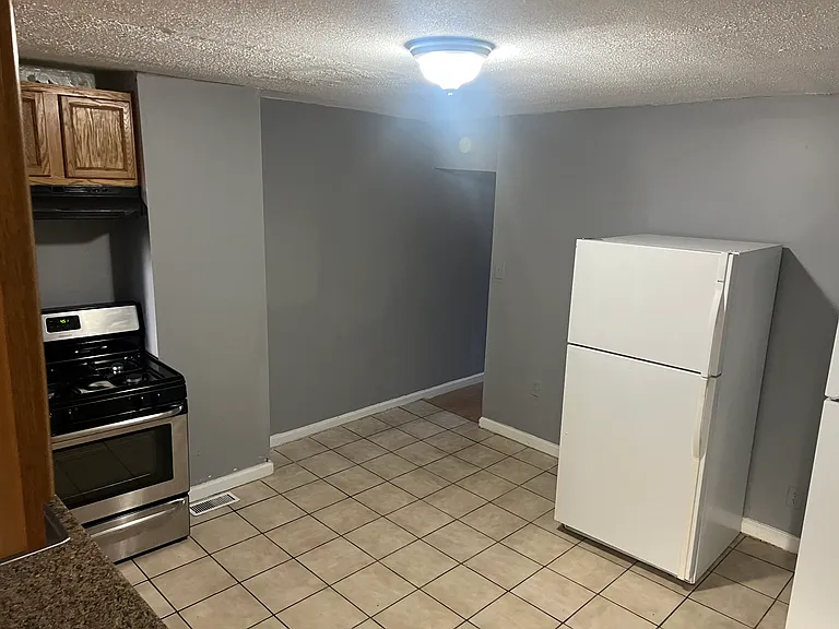 257X McCulloh St — Photo 9