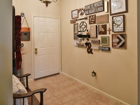 4th image of 36 America Way Unit 6