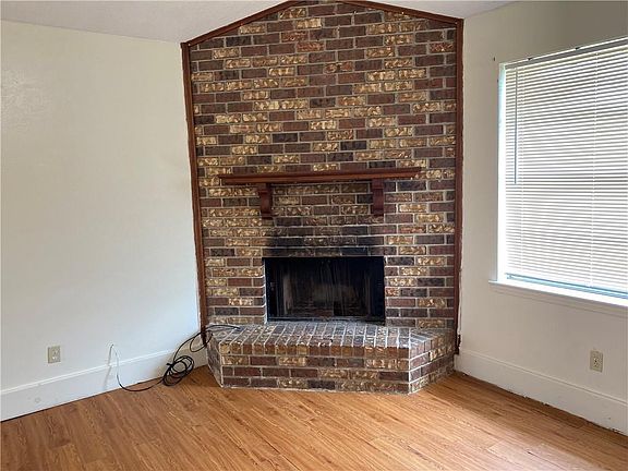 2nd image of 2816 Concordia Dr