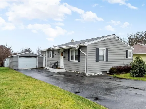 42 3rd St, Yorkville, NY 13495