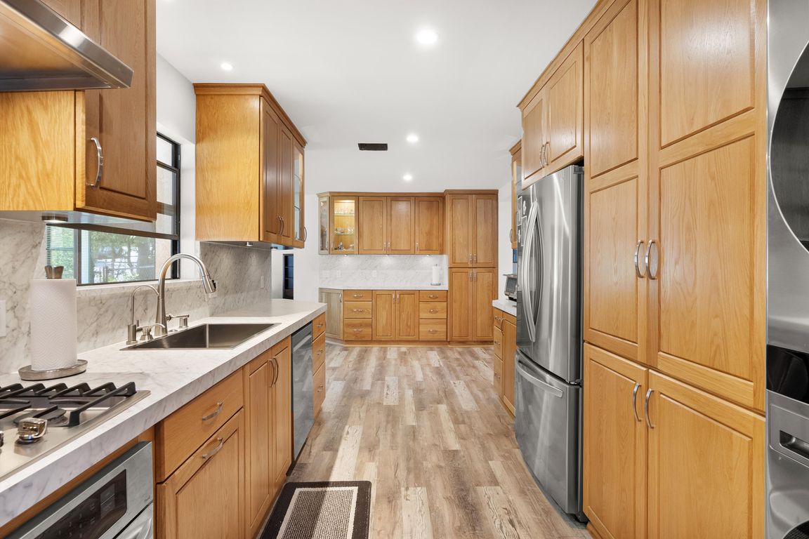 next background image