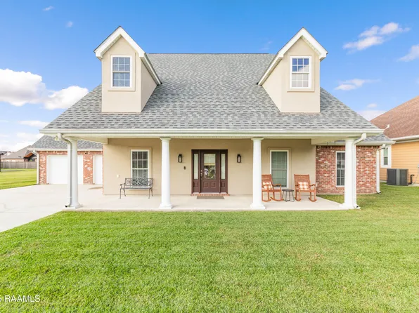 302 Riverside Dr, Berwick, LA 70342