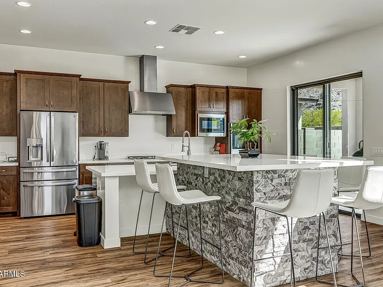 829 E Monte Way — Photo 10