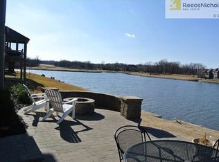 1216 Lakecrest Cir, Raymore, MO 64083