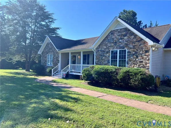 2301 Graceland Dr, Powhatan, VA 23139