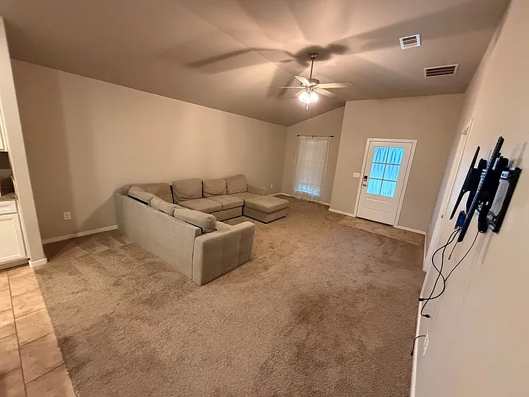 1109 Wagon Way — Photo 10