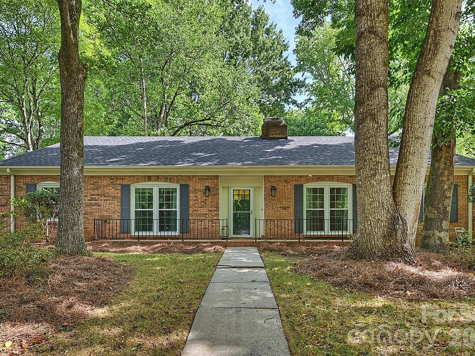 1st image of 9301 Hinson Dr
