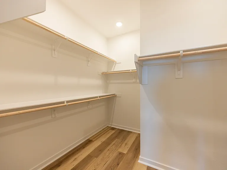 22007 Florence Cir — Photo 11