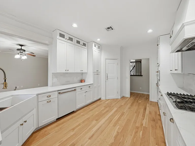 10522 S 92nd East Cir — Photo 9