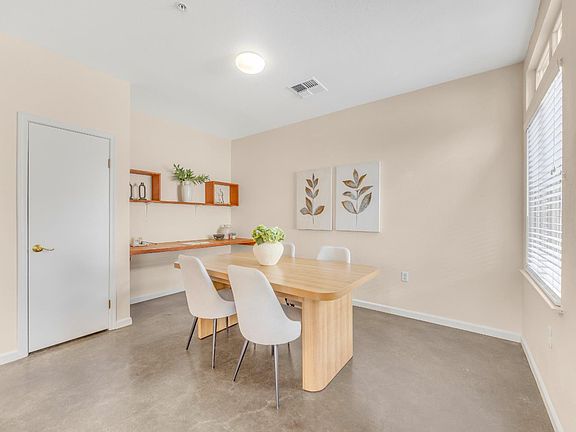 3rd image of 455 Sequoia Lane