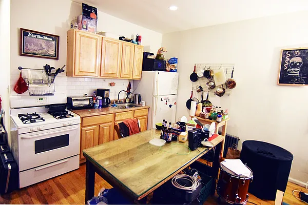 Rented by Coda Real Estate NYC | media 21