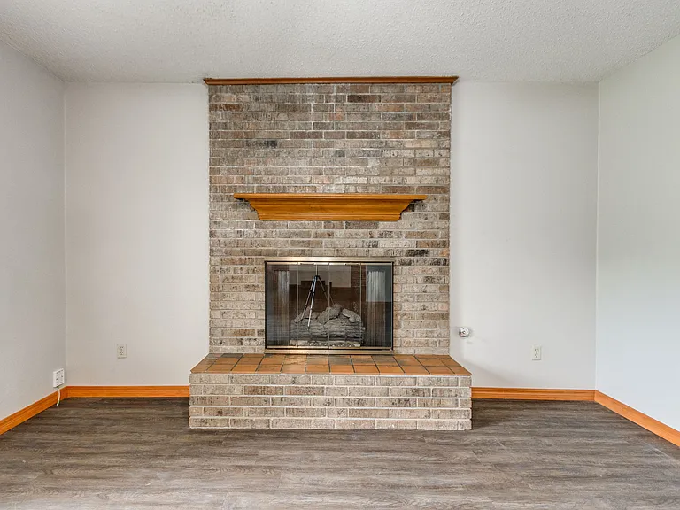 1639 Westbrooke Ter — Photo 5