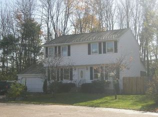 4 Gentian Dr, Concord, NH 03303