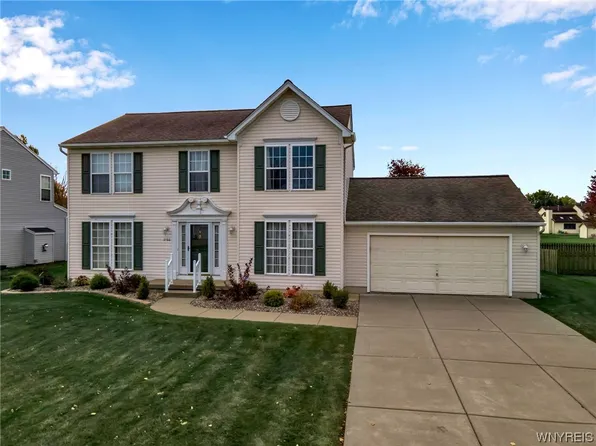 3766 Trails End Ln, North Tonawanda, NY 14120